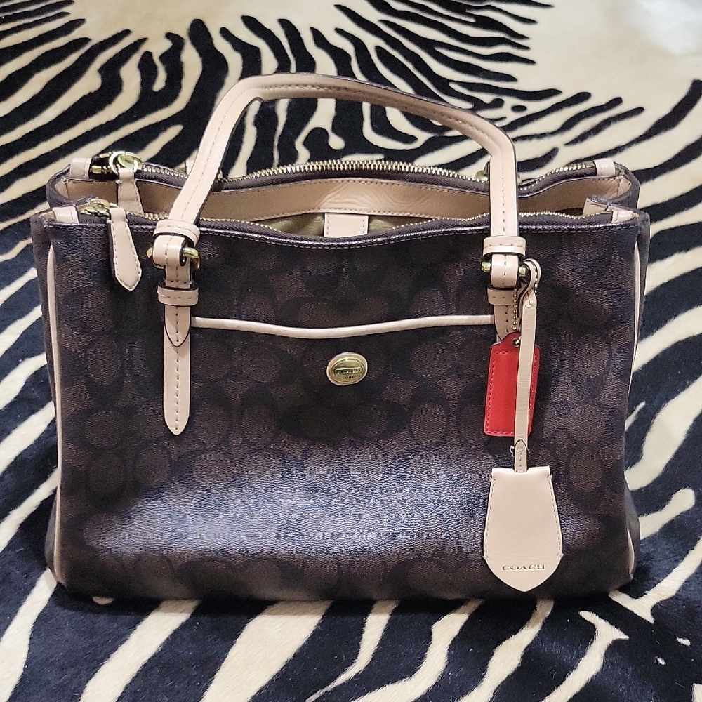 Coach Peyton Jordan Double Zip Carryall | Signature Monogram | F26187
